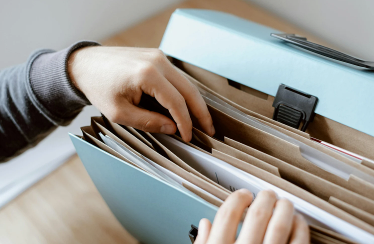 Dynamic Word Templates for Business Documents